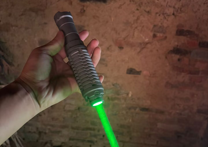 Laserpointers: een tweesnijdend zwaard van technologie