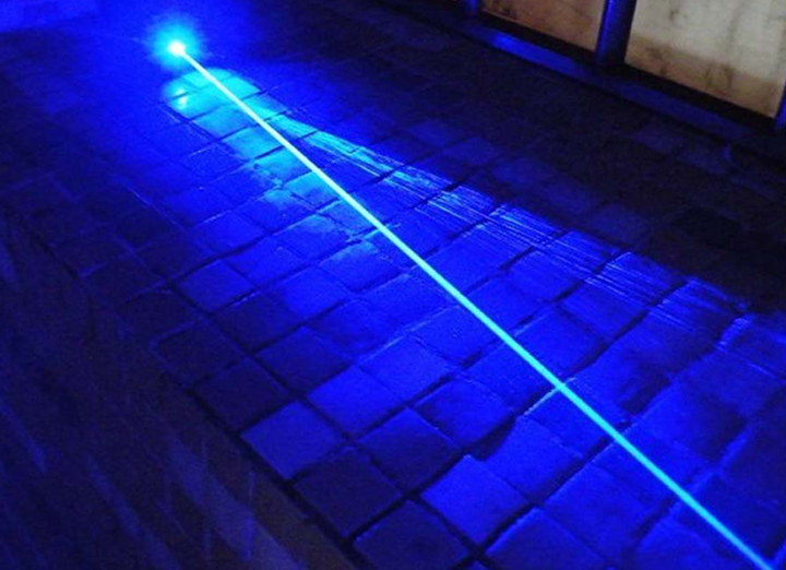 blauwe laser pointer